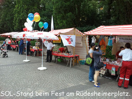 8SOL-Stand beim Fest am Rüdesheimerplatz Kopie